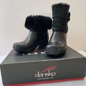 Dansko Women's Black “Stormy” Oiled Nubuck Leather Bootie, Size 7.5/8 US, 38 EU